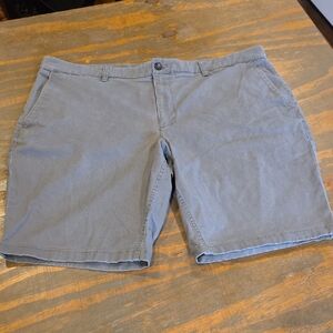 Men's Flat Front Shorts in Slate Gray